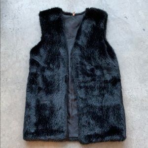 Raja long fur vest